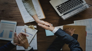 Мирное урегулирование и нотариальная экспертиза: Litigation Forum в цитатах |<em> Право.ru цитирует выступление Даниила Могилевского </em>